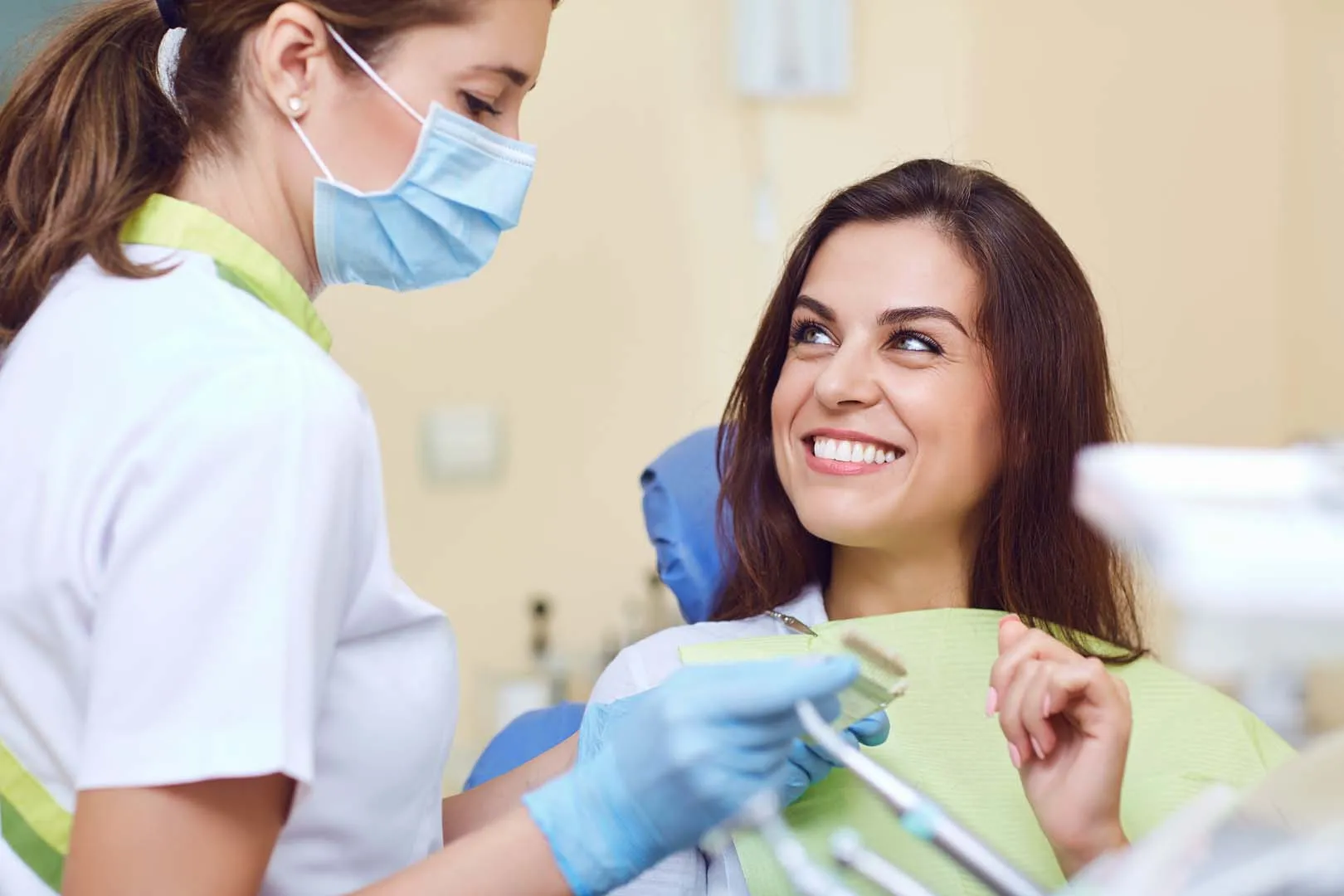 Ceramic dental crown